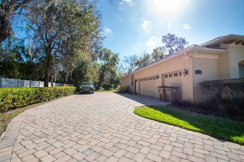 Tiny photo for 15950 Splendid Oaks Lane, Tavares, FL 32778 (MLS # O6390629)