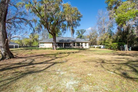 Tiny photo for 15950 Splendid Oaks Lane, Tavares, FL 32778 (MLS # O6390629)
