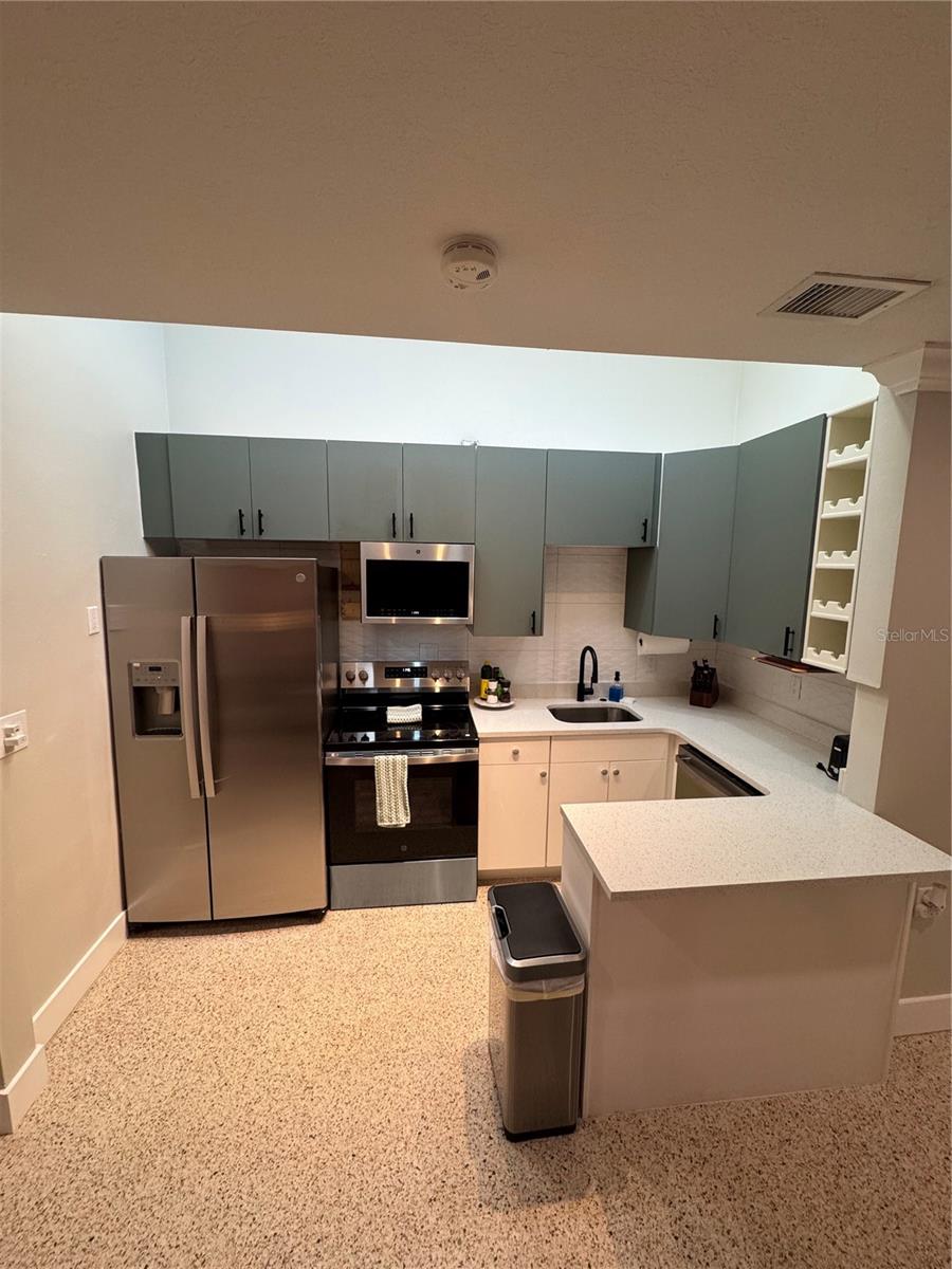 ROUSLYNN - Residential Income