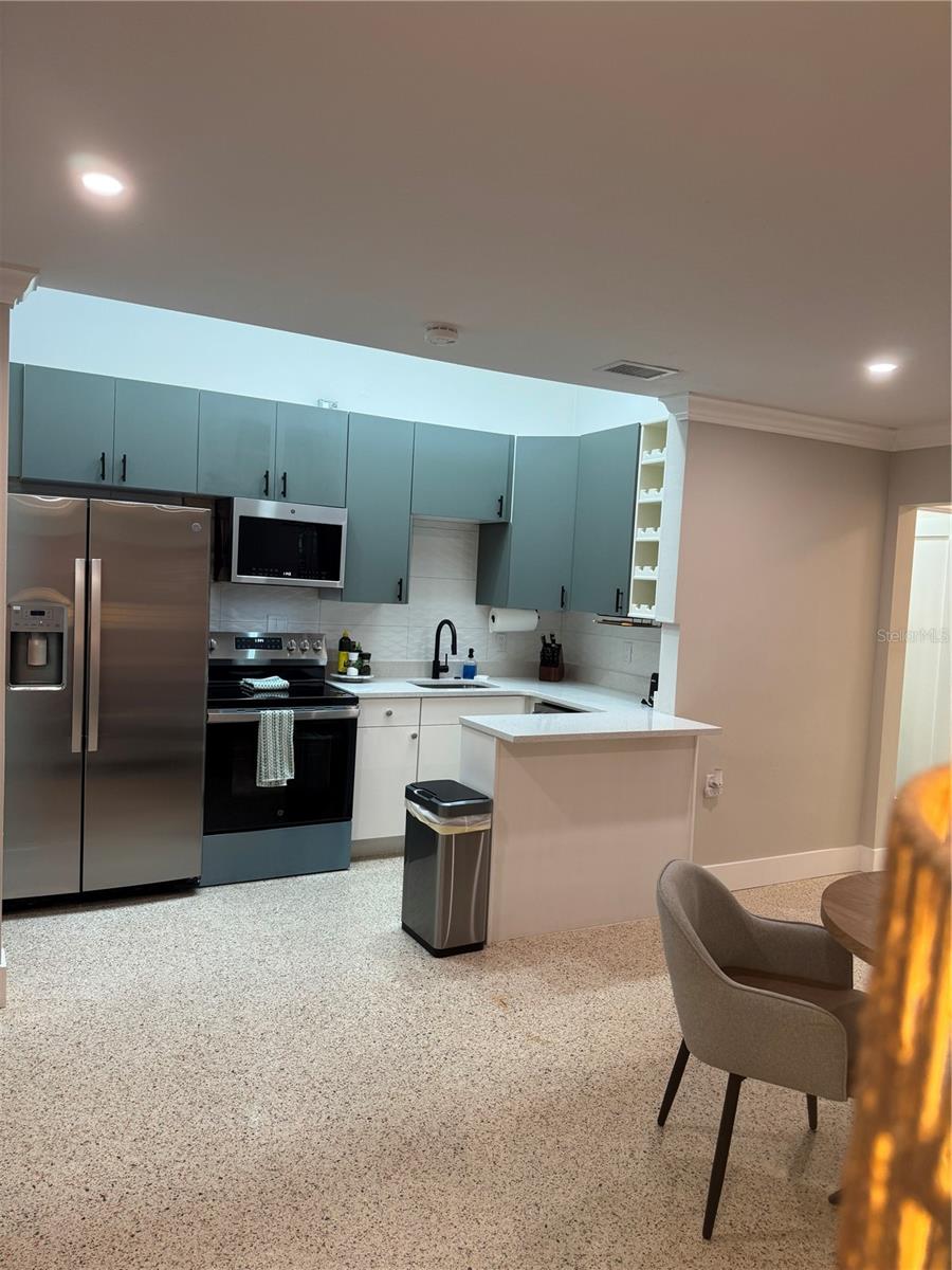ROUSLYNN - Residential Income
