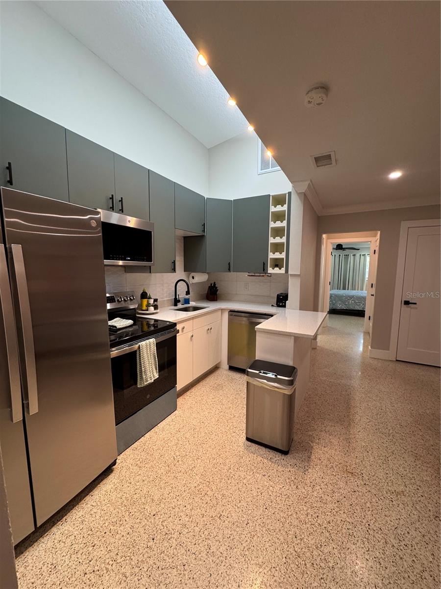 ROUSLYNN - Residential Income