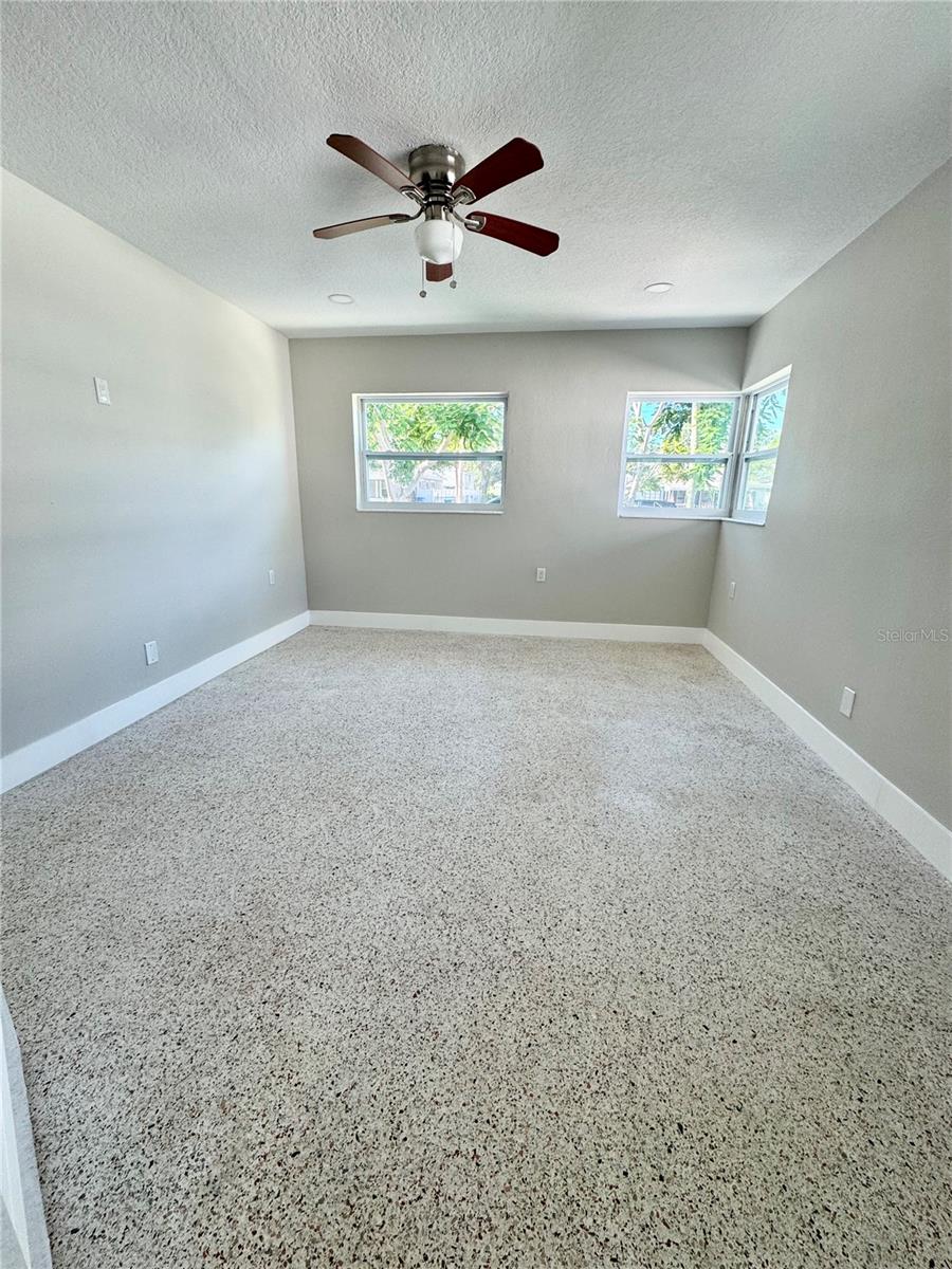 ROUSLYNN - Residential Income