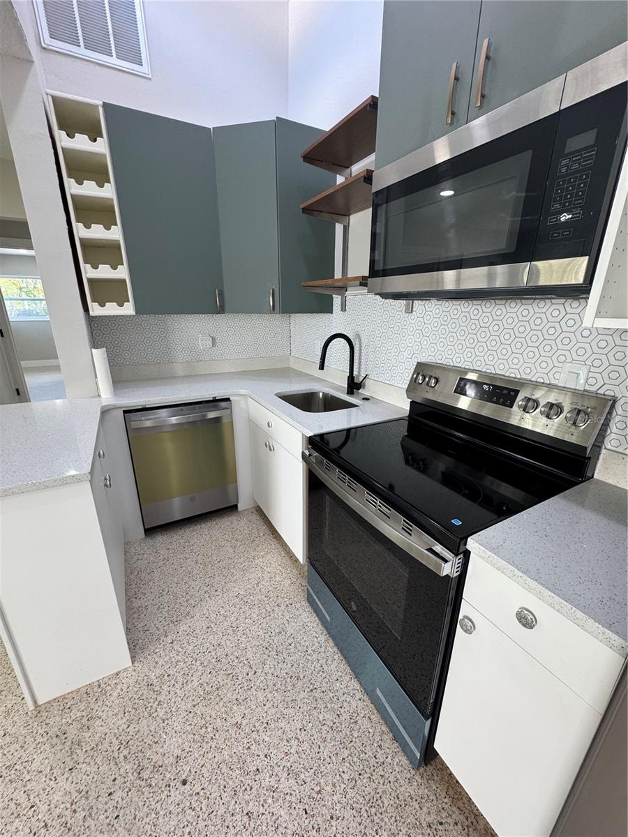 ROUSLYNN - Residential Income