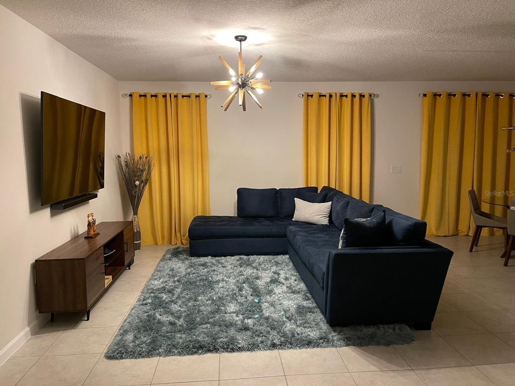 Photo of 145 Silver Maple Bend, Davenport, FL 33837 (MLS # S5149593)