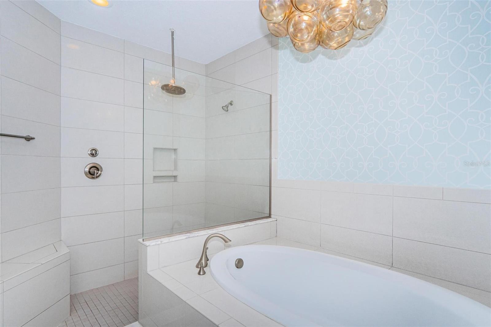 CASA BAHIA AT WESTSHORE YACHT - Residential Lease