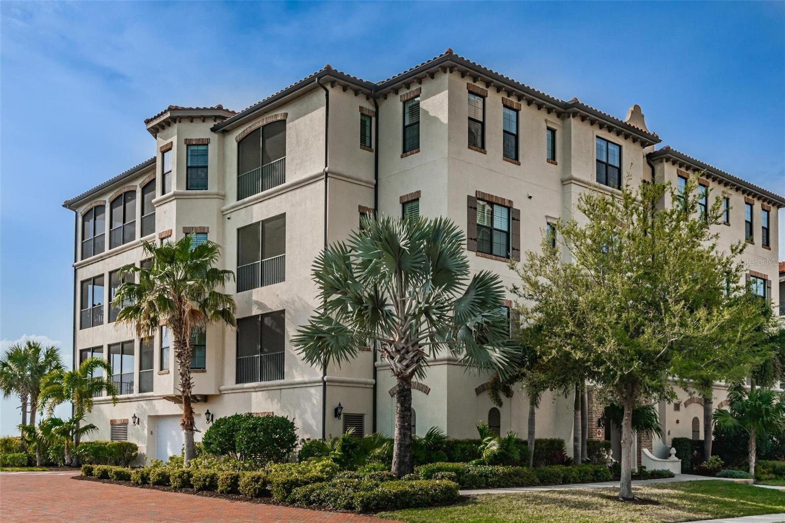 CASA BAHIA AT WESTSHORE YACHT - Residential Lease