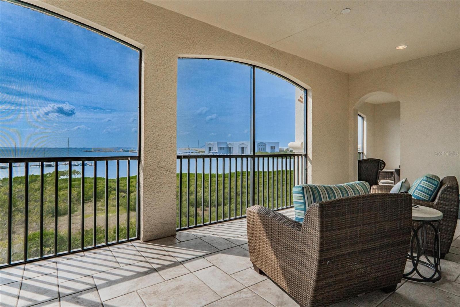 CASA BAHIA AT WESTSHORE YACHT - Residential Lease