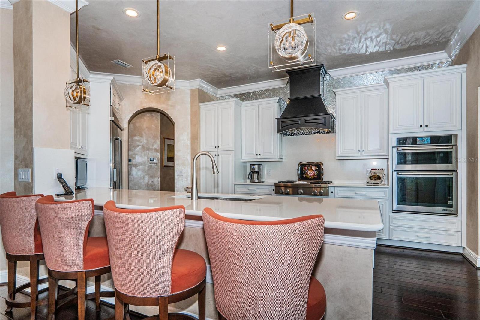 CASA BAHIA AT WESTSHORE YACHT - Residential Lease