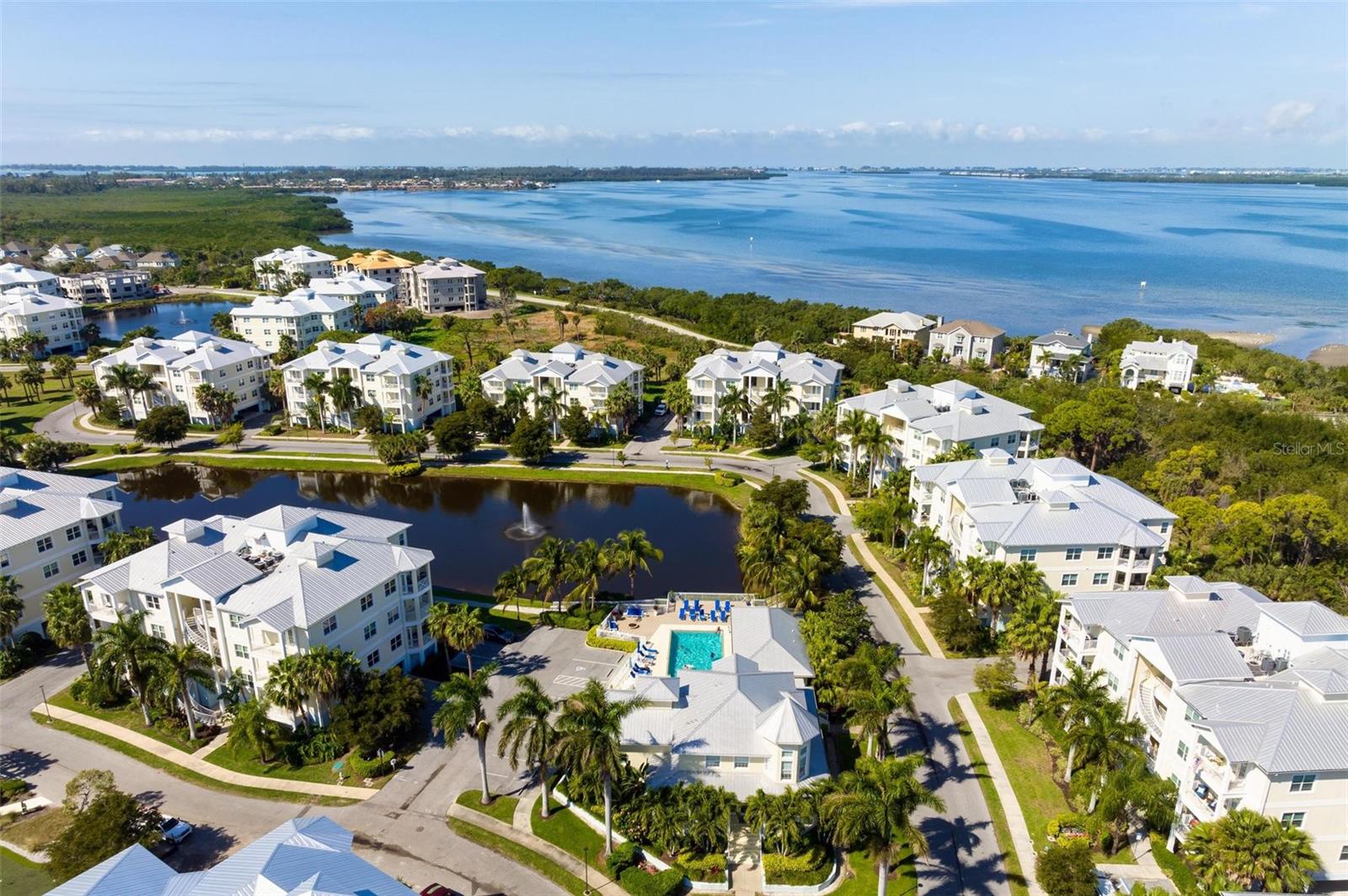 PALMA SOLA BAY CLUB PH 8 - Residential