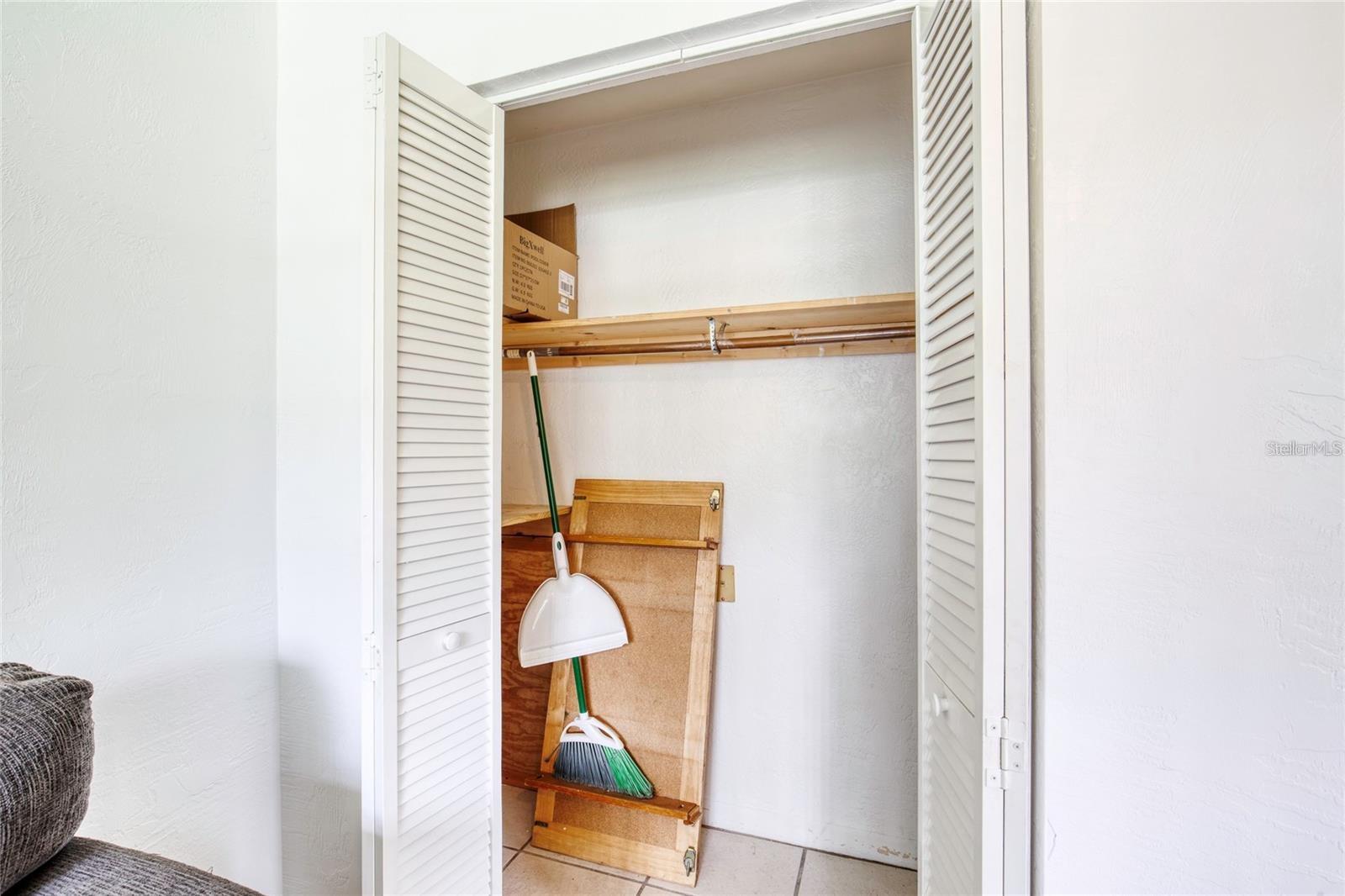 MASON & CARSWELLS HOLLY HILL - Residential Income