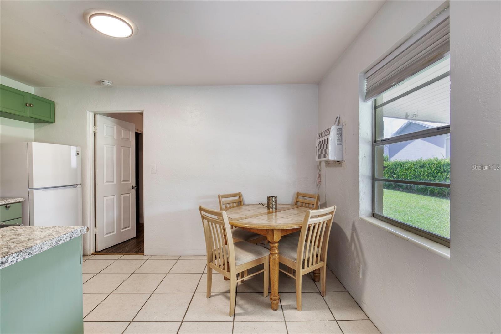 MASON & CARSWELLS HOLLY HILL - Residential Income