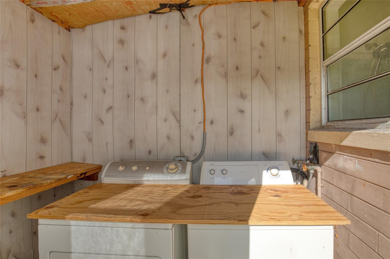 MASON & CARSWELLS HOLLY HILL - Residential Income