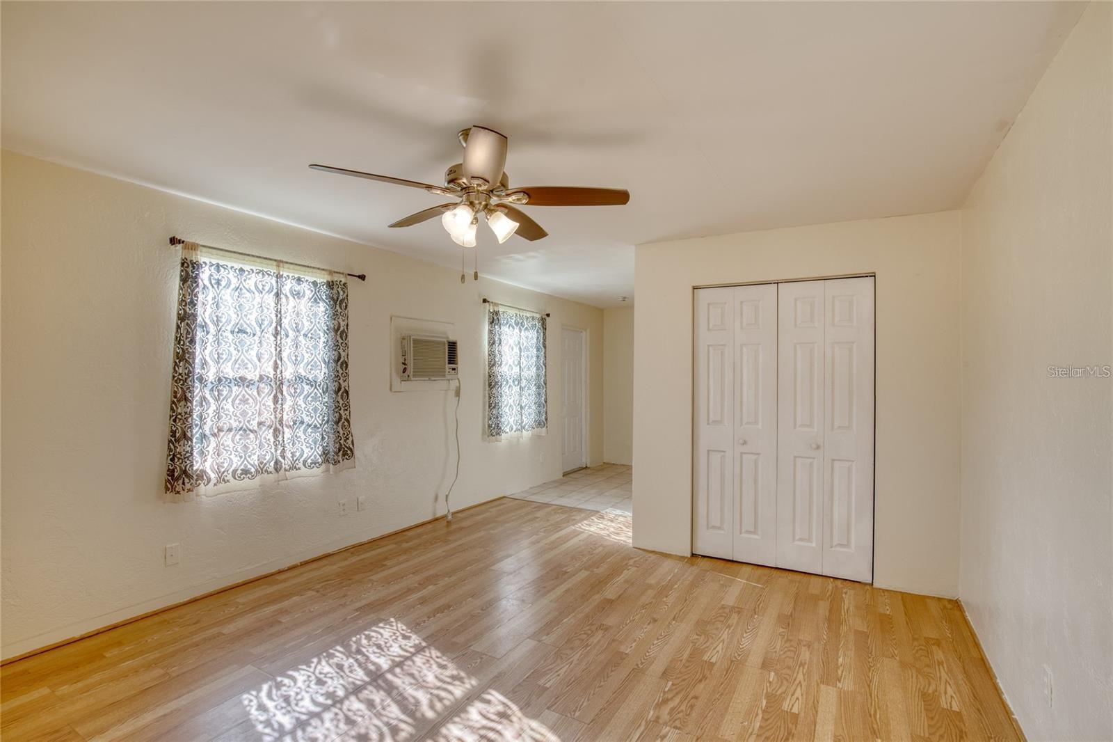 MASON & CARSWELLS HOLLY HILL - Residential Income