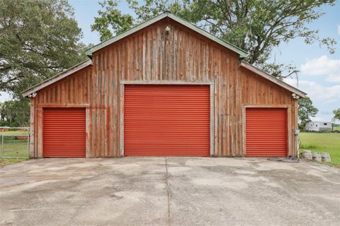 Tiny photo for 40535 Louise Road, Umatilla, FL 32784 (MLS # G5099270)