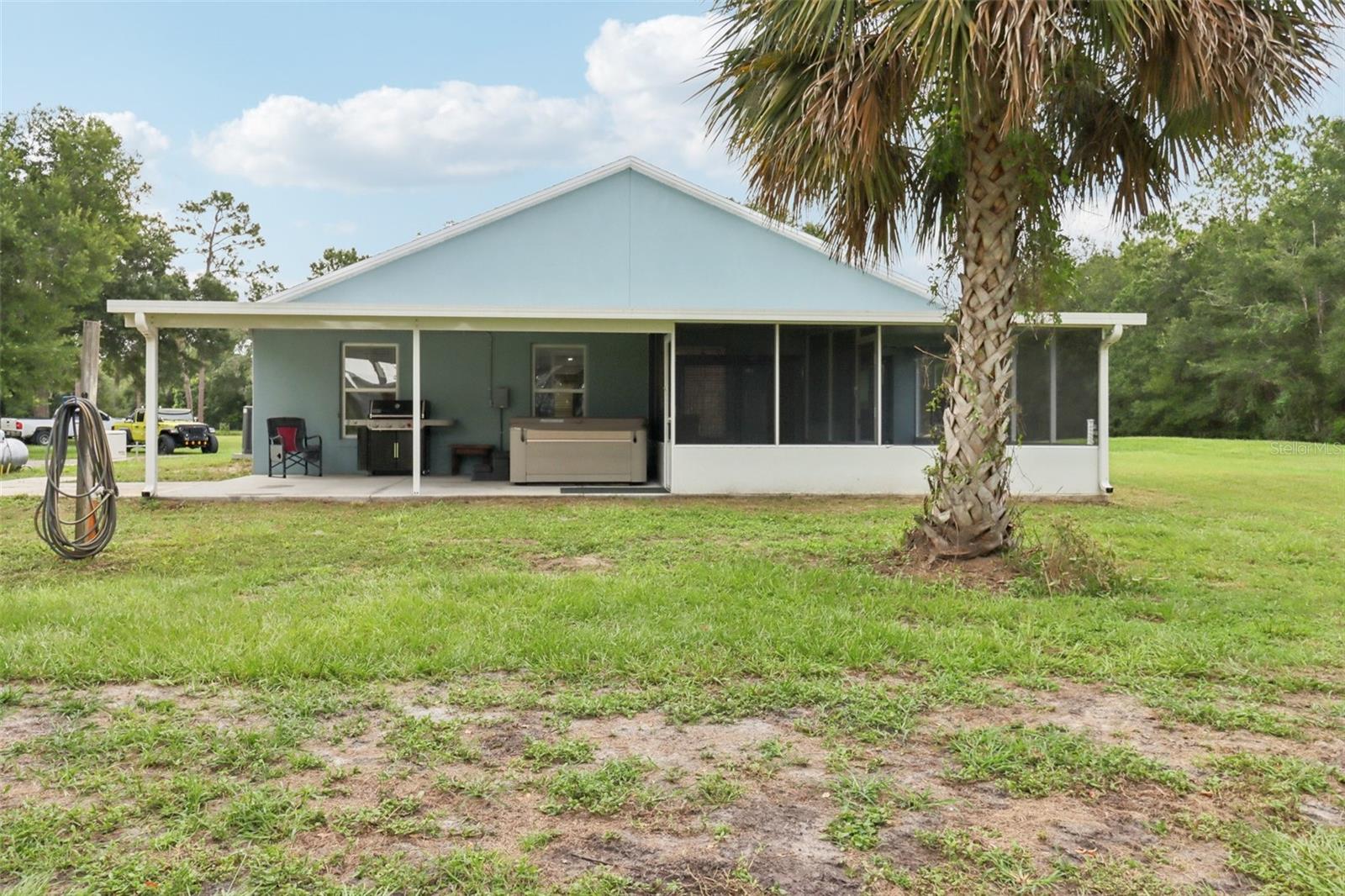 LEE ACRES - Residential