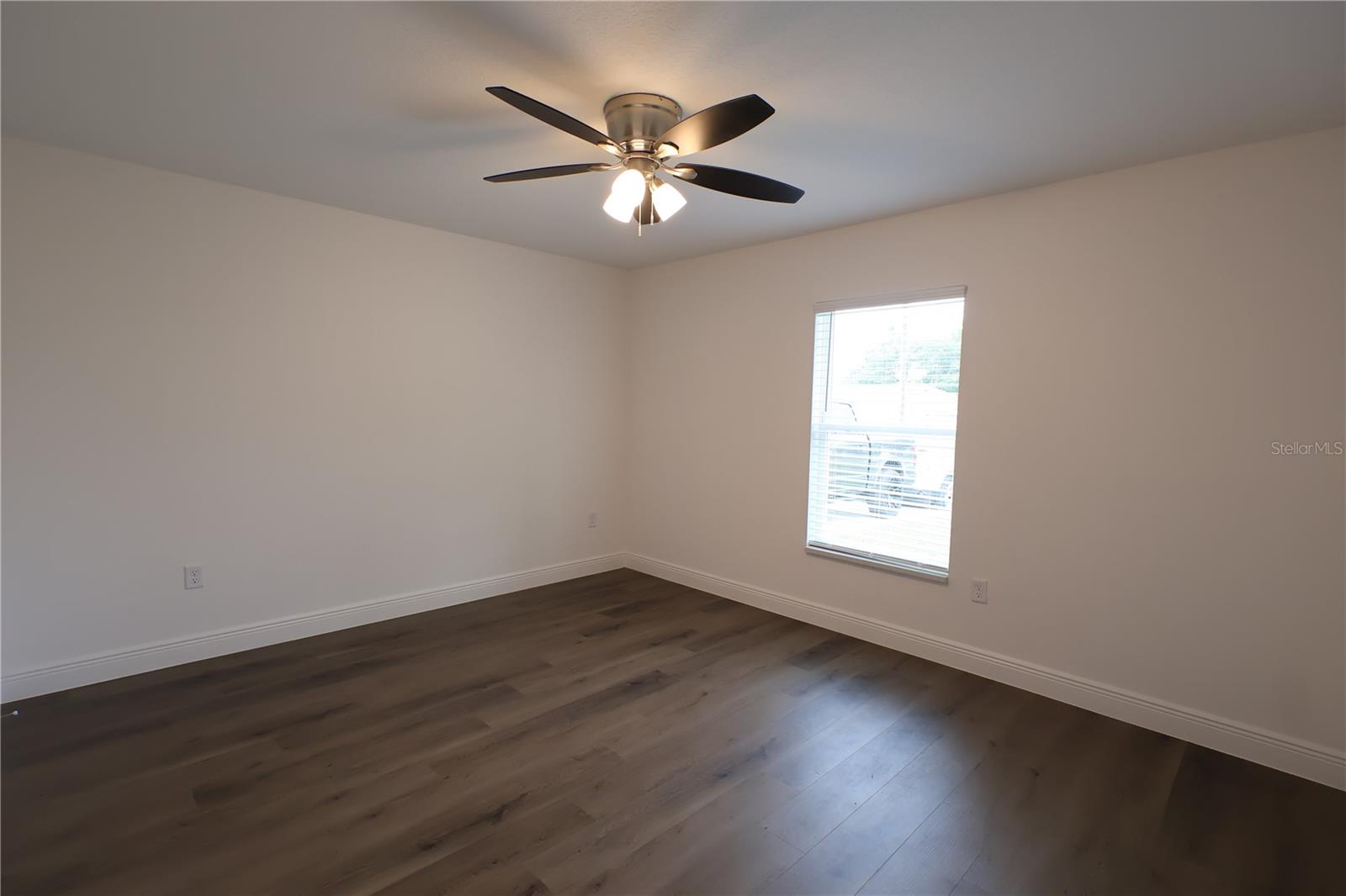 RAINBOW PARK UN #2 - Residential Lease