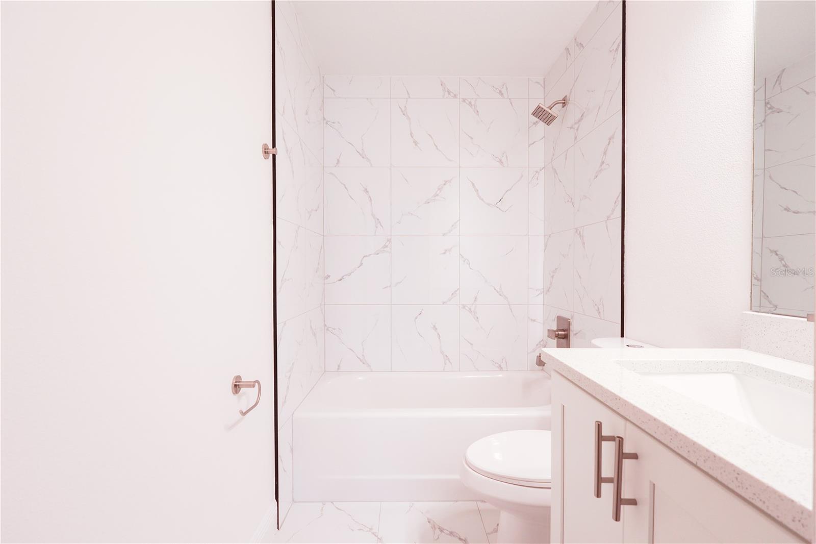 RAINBOW PARK UN #2 - Residential Lease