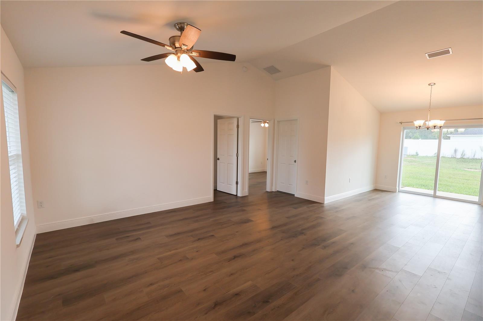 RAINBOW PARK UN #2 - Residential Lease