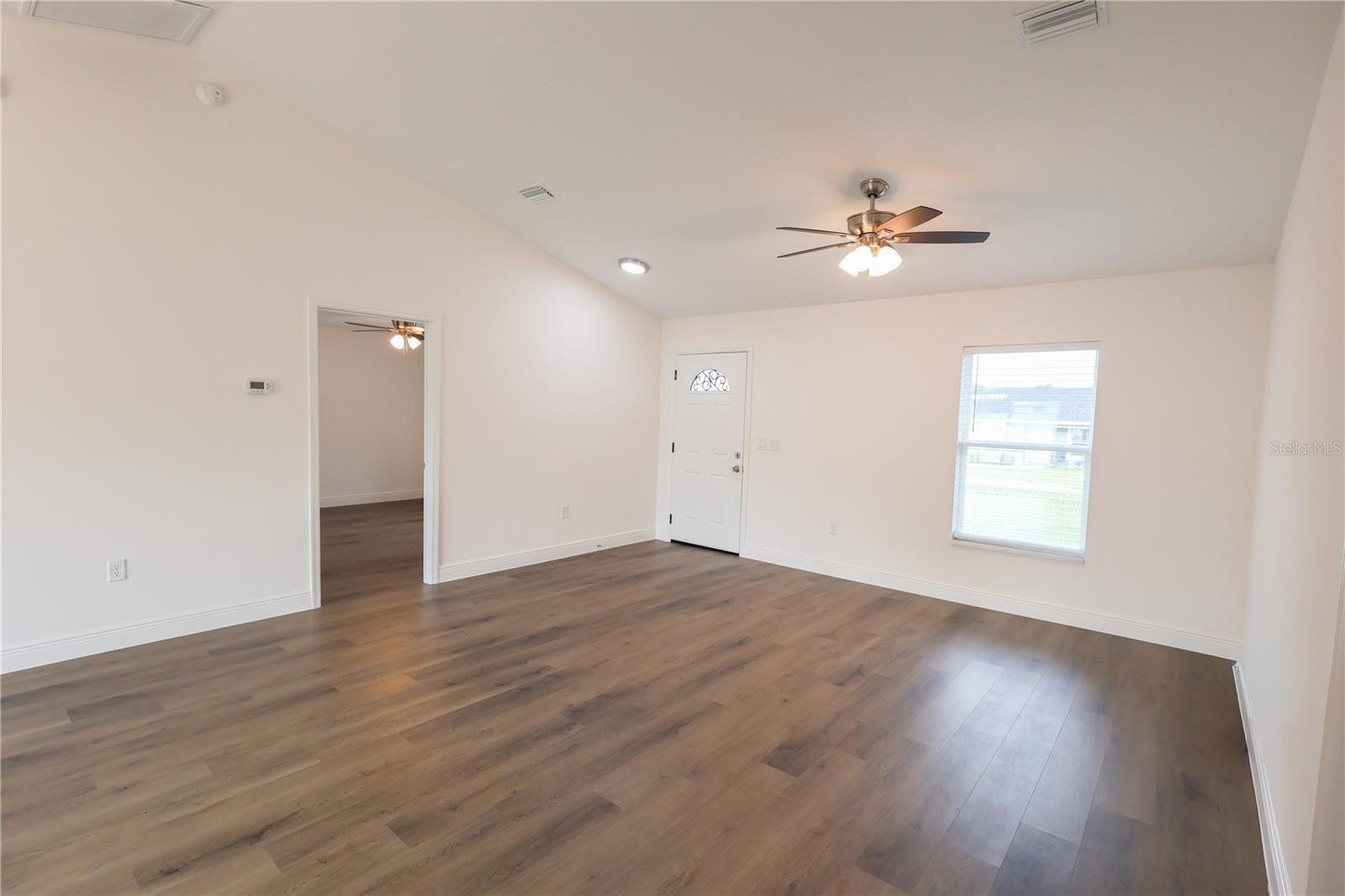 RAINBOW PARK UN #2 - Residential Lease