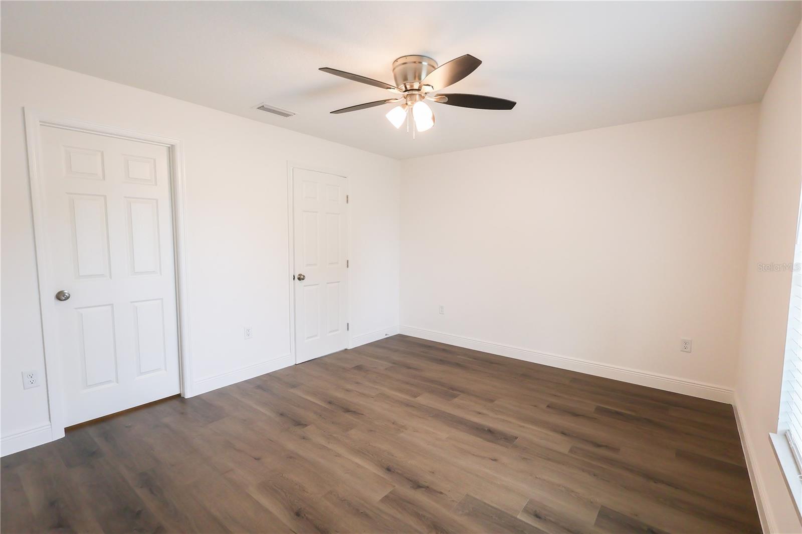 RAINBOW PARK UN #2 - Residential Lease