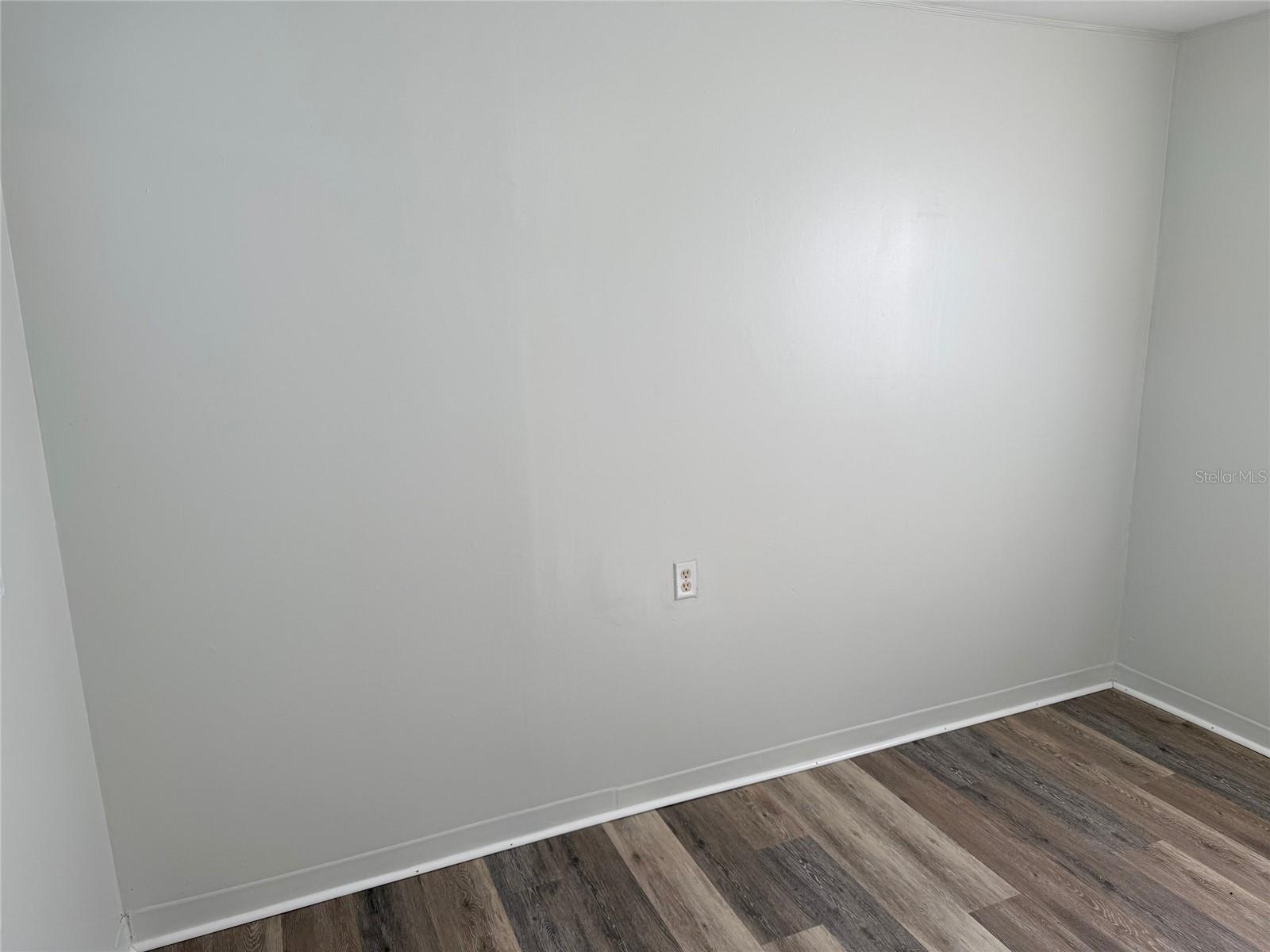 MEADOW LAWN 7TH ADD - Residential Lease