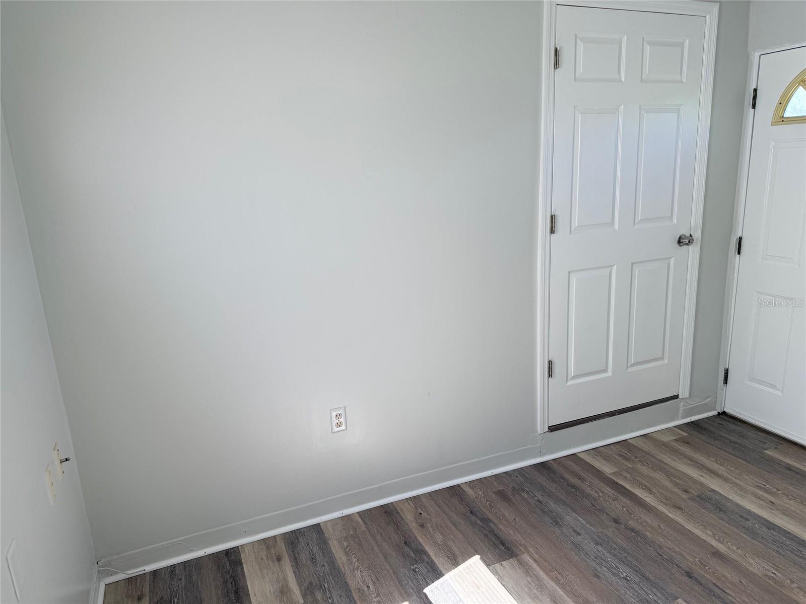 MEADOW LAWN 7TH ADD - Residential Lease