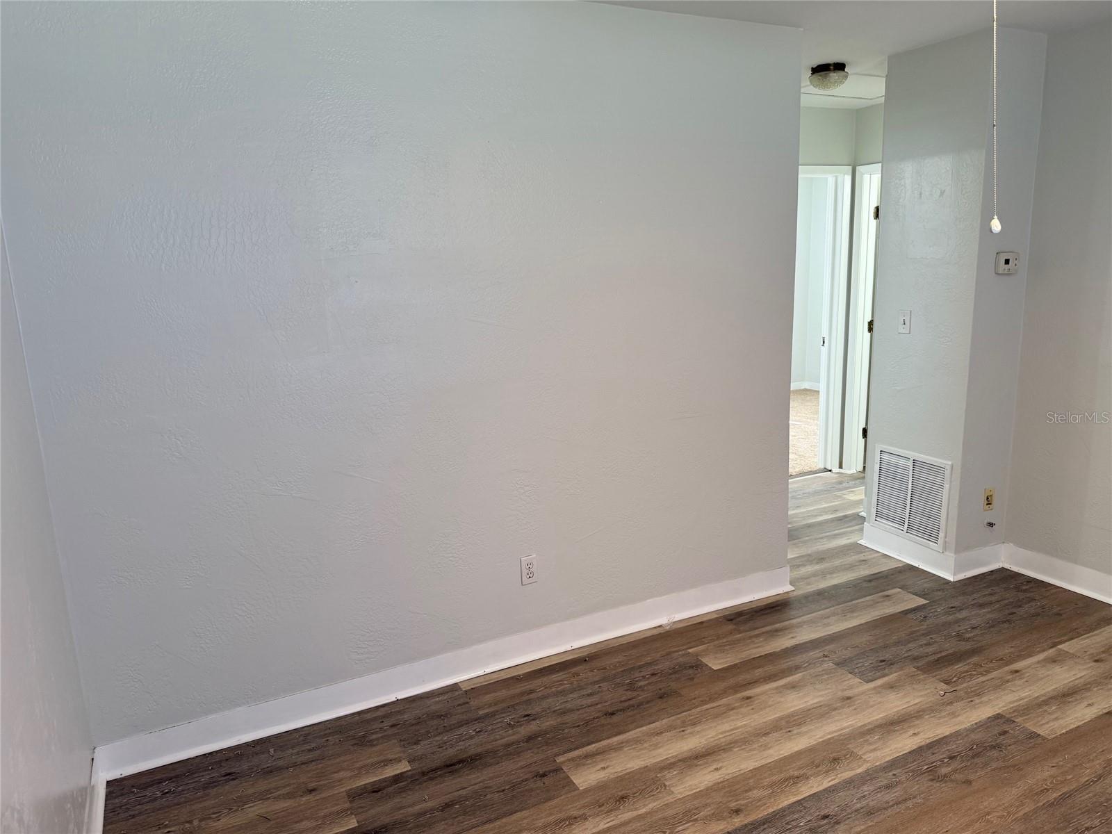 MEADOW LAWN 7TH ADD - Residential Lease