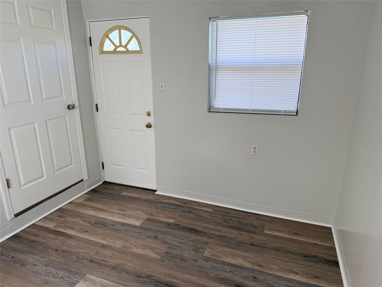 MEADOW LAWN 7TH ADD - Residential Lease