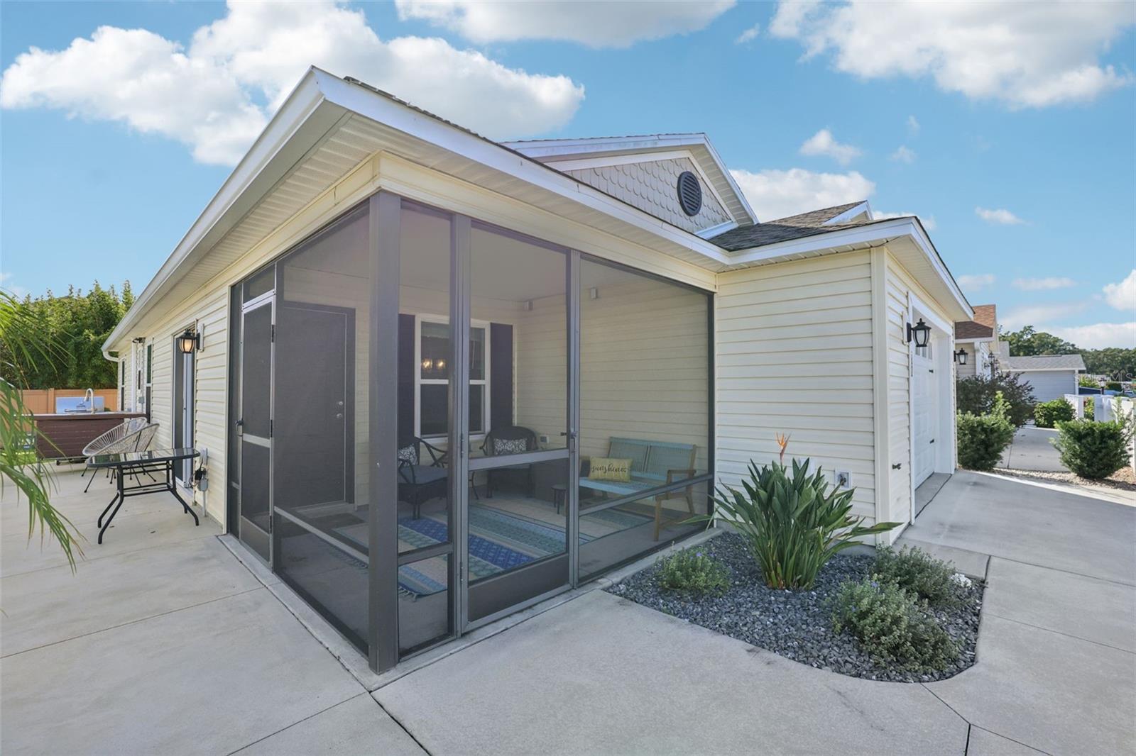 VILLAGES/SOUTHERN OAKS HAVEN V - Residential