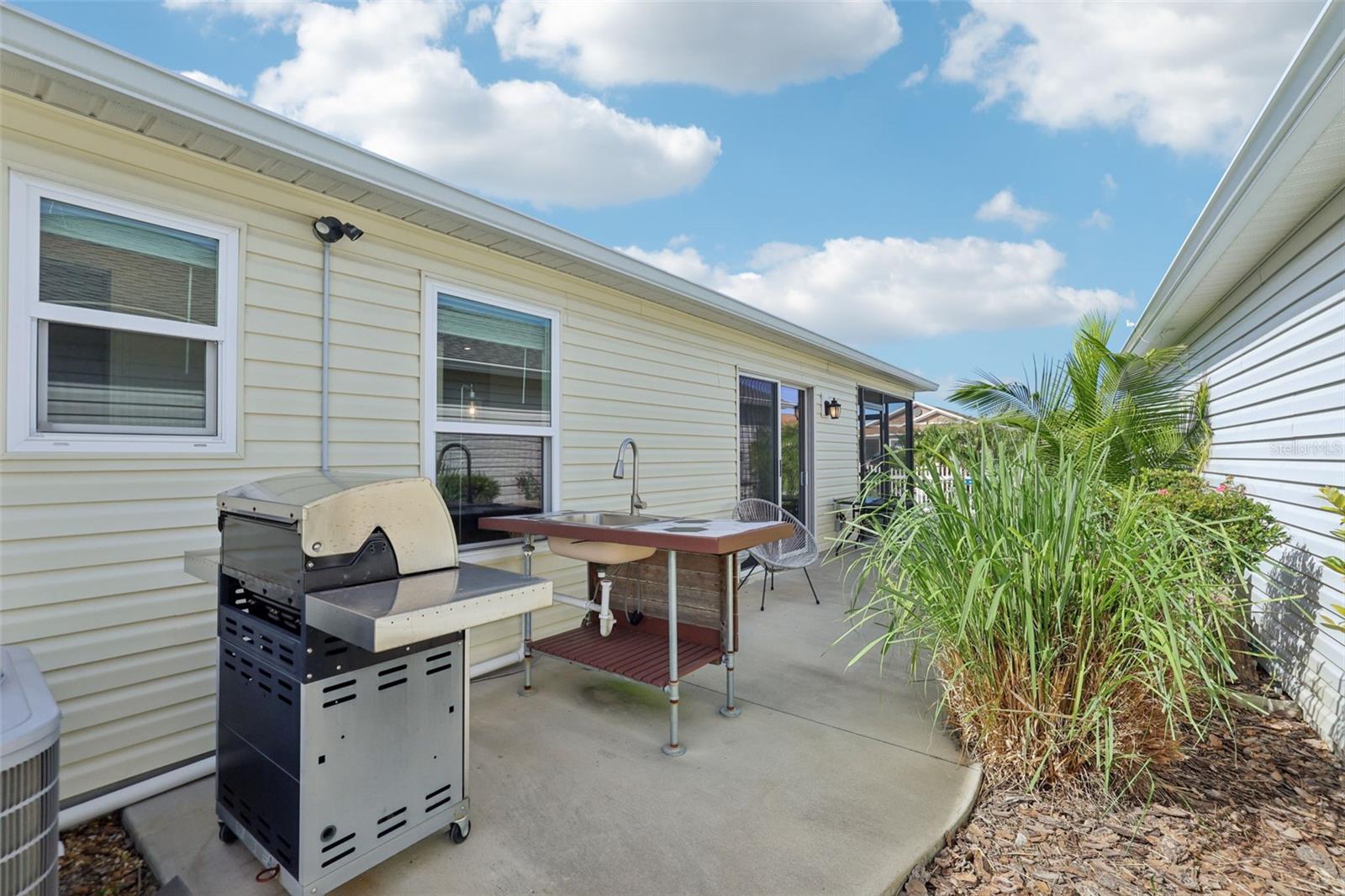 VILLAGES/SOUTHERN OAKS HAVEN V - Residential