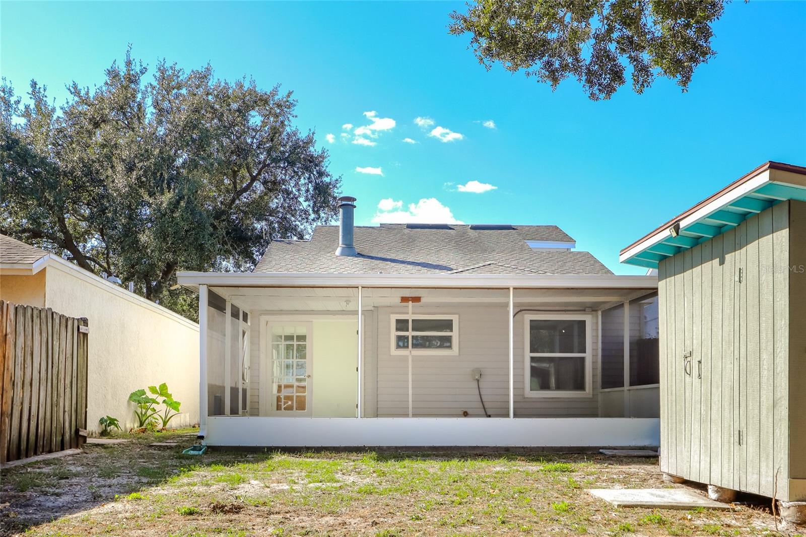 LAKE PADGETT ESTATES EAST - Residential