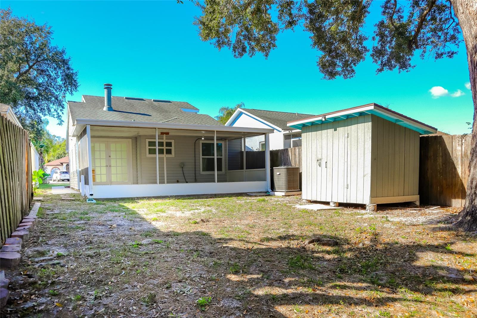 LAKE PADGETT ESTATES EAST - Residential