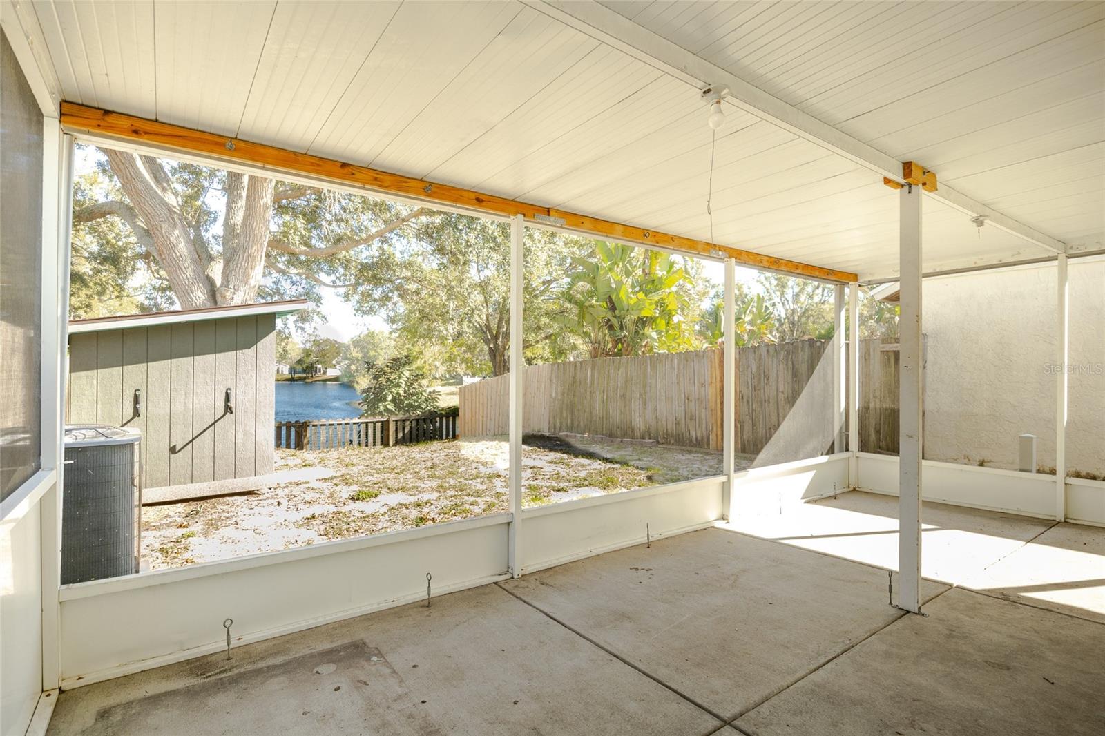 LAKE PADGETT ESTATES EAST - Residential