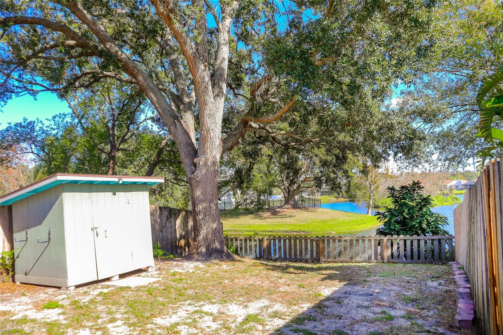 LAKE PADGETT ESTATES EAST - Residential