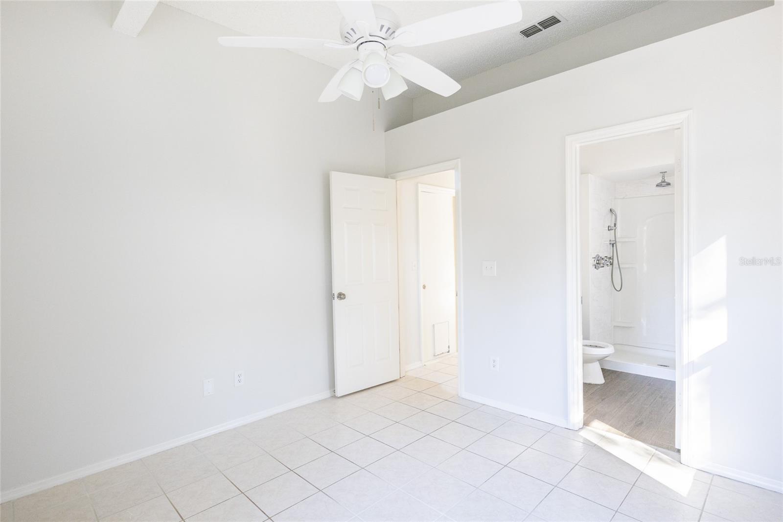 LAKE PADGETT ESTATES EAST - Residential