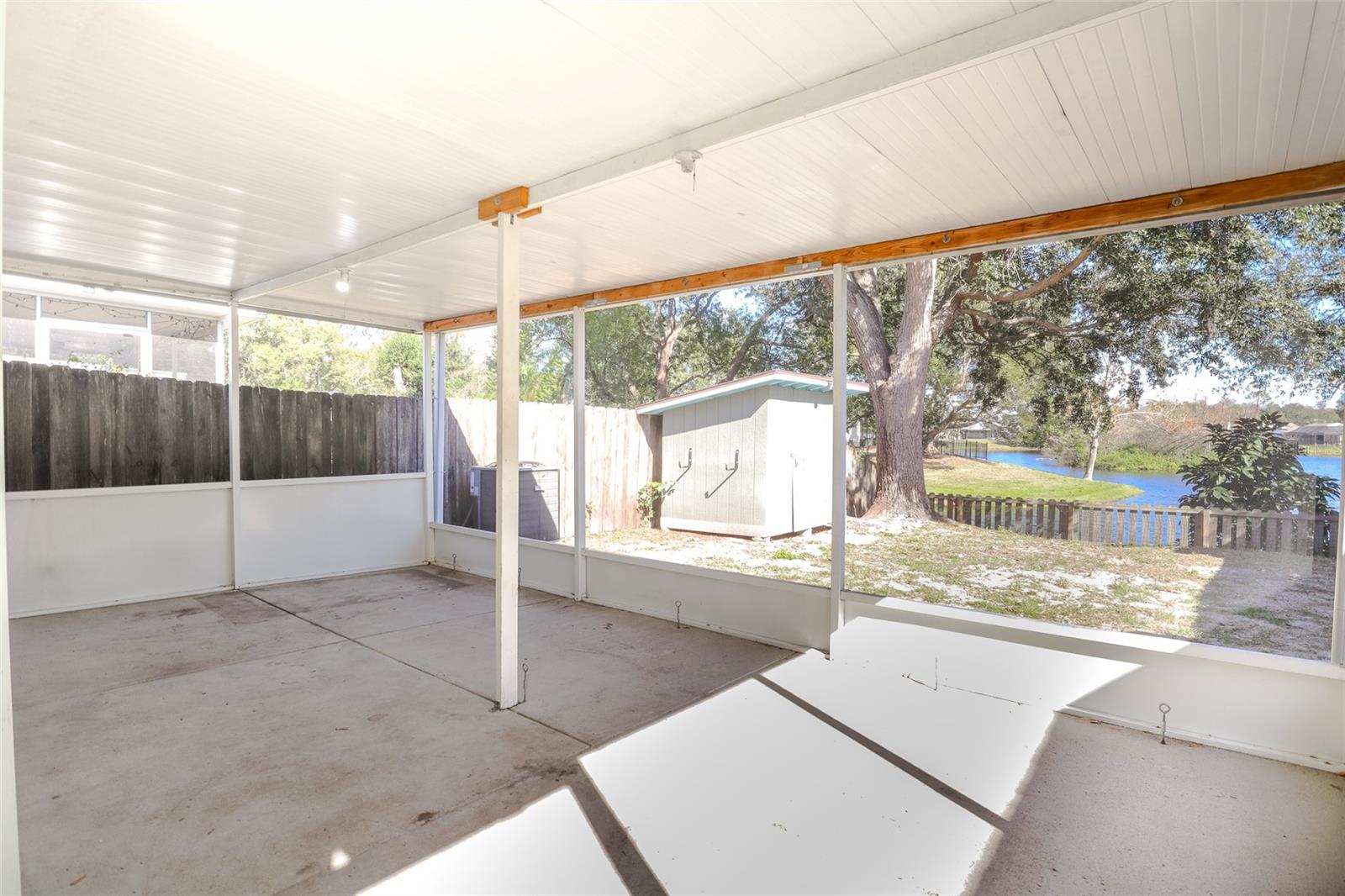 LAKE PADGETT ESTATES EAST - Residential