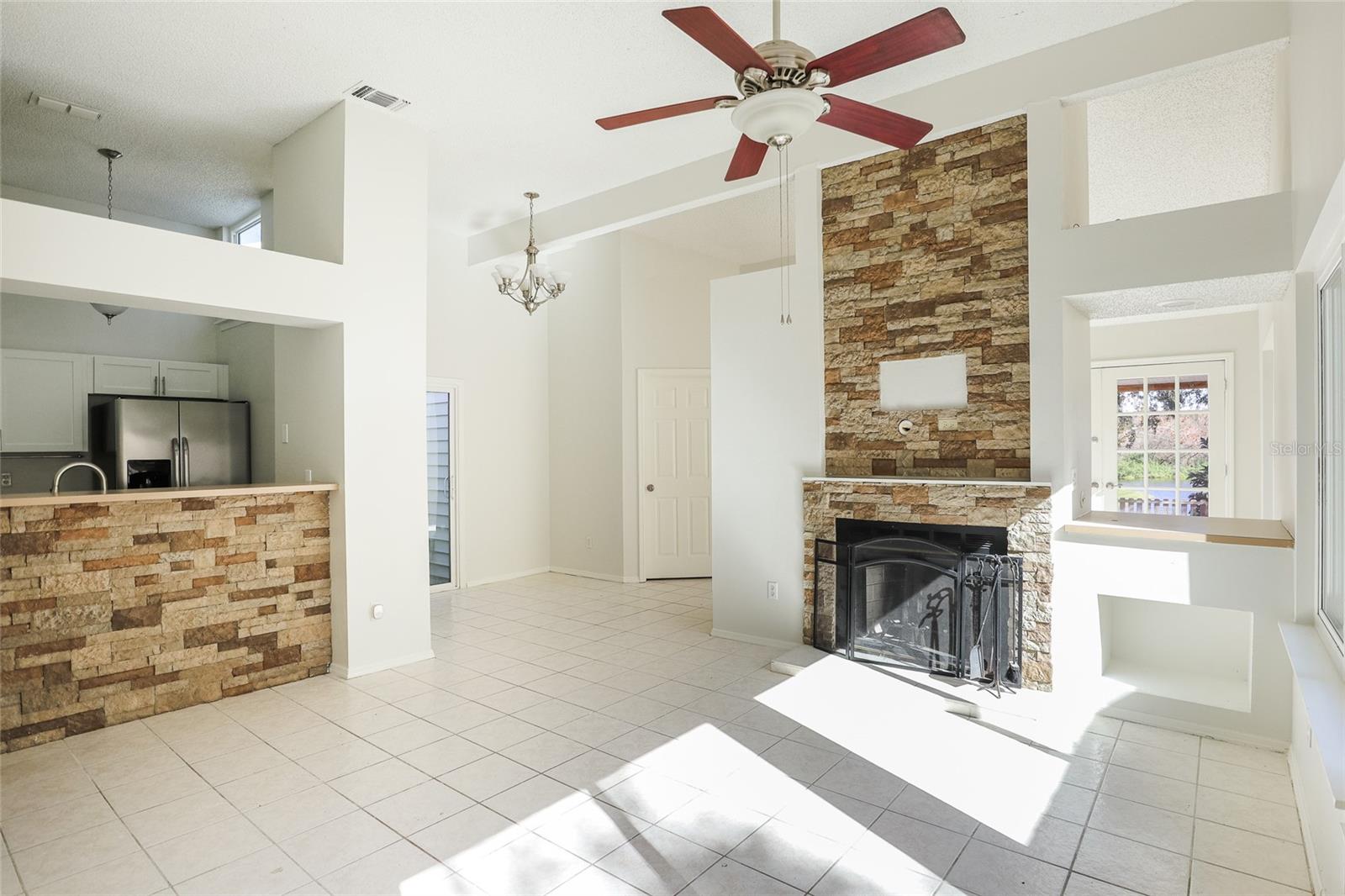 LAKE PADGETT ESTATES EAST - Residential