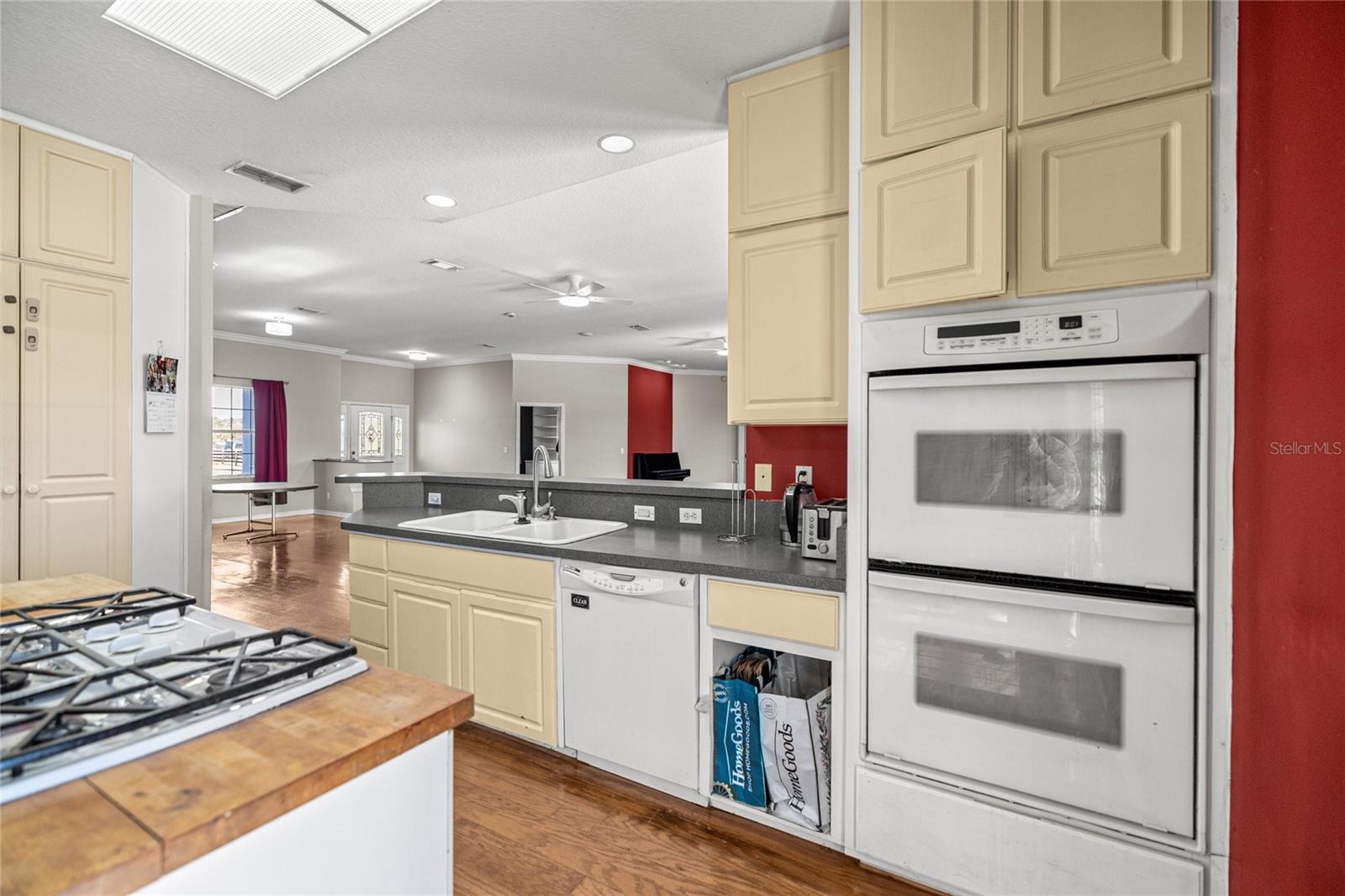 WINDING OAKS ESTATES - Residential