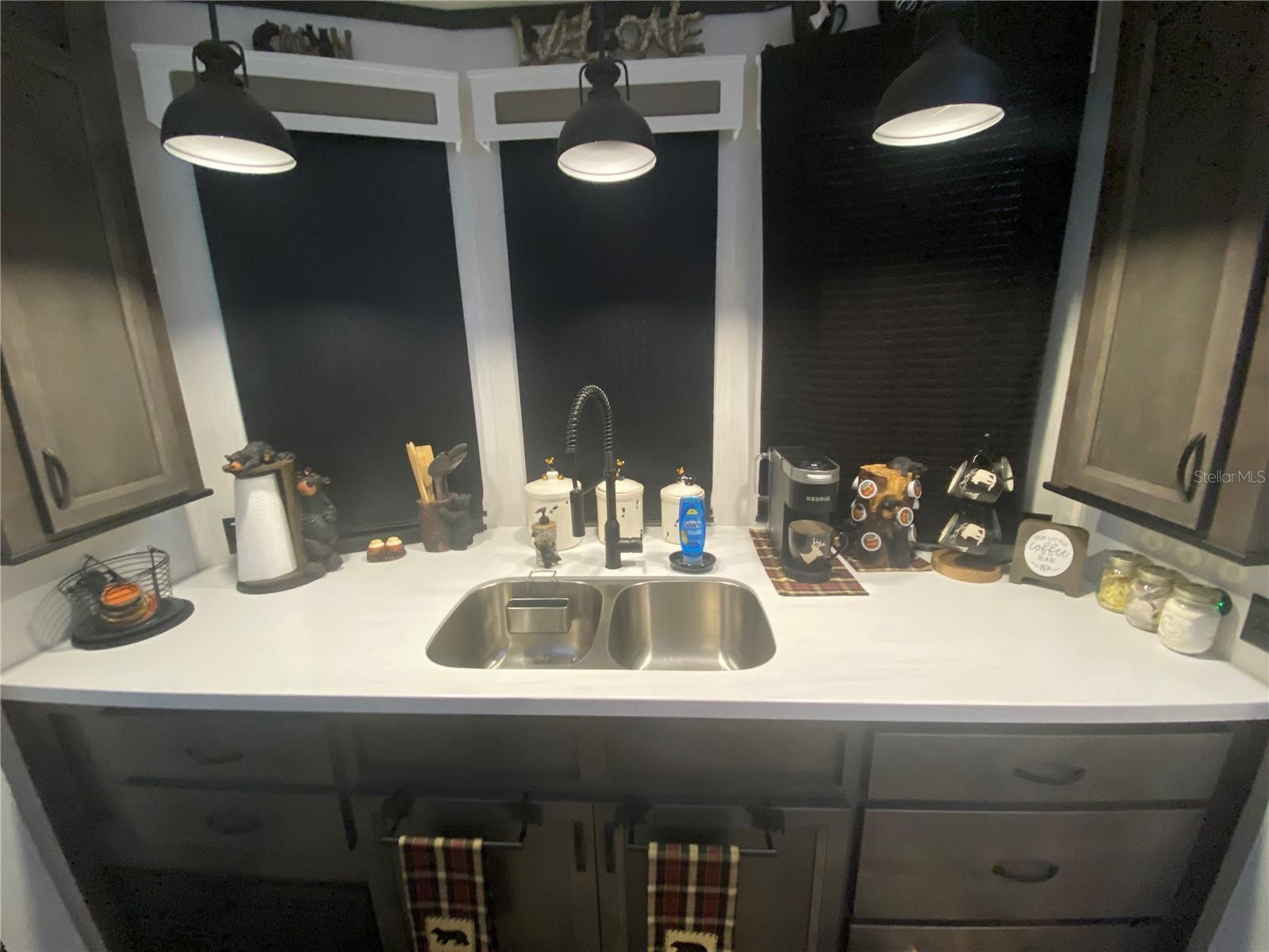 SALT SPRINGS RESORT - Residential