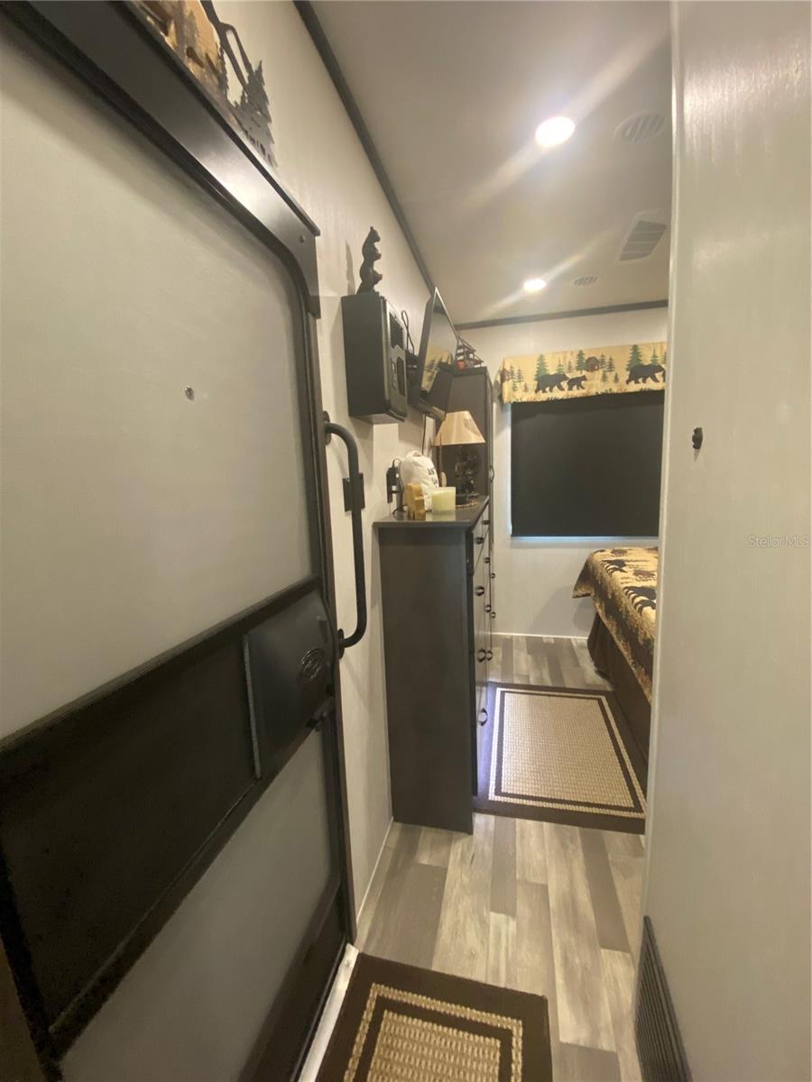 SALT SPRINGS RESORT - Residential