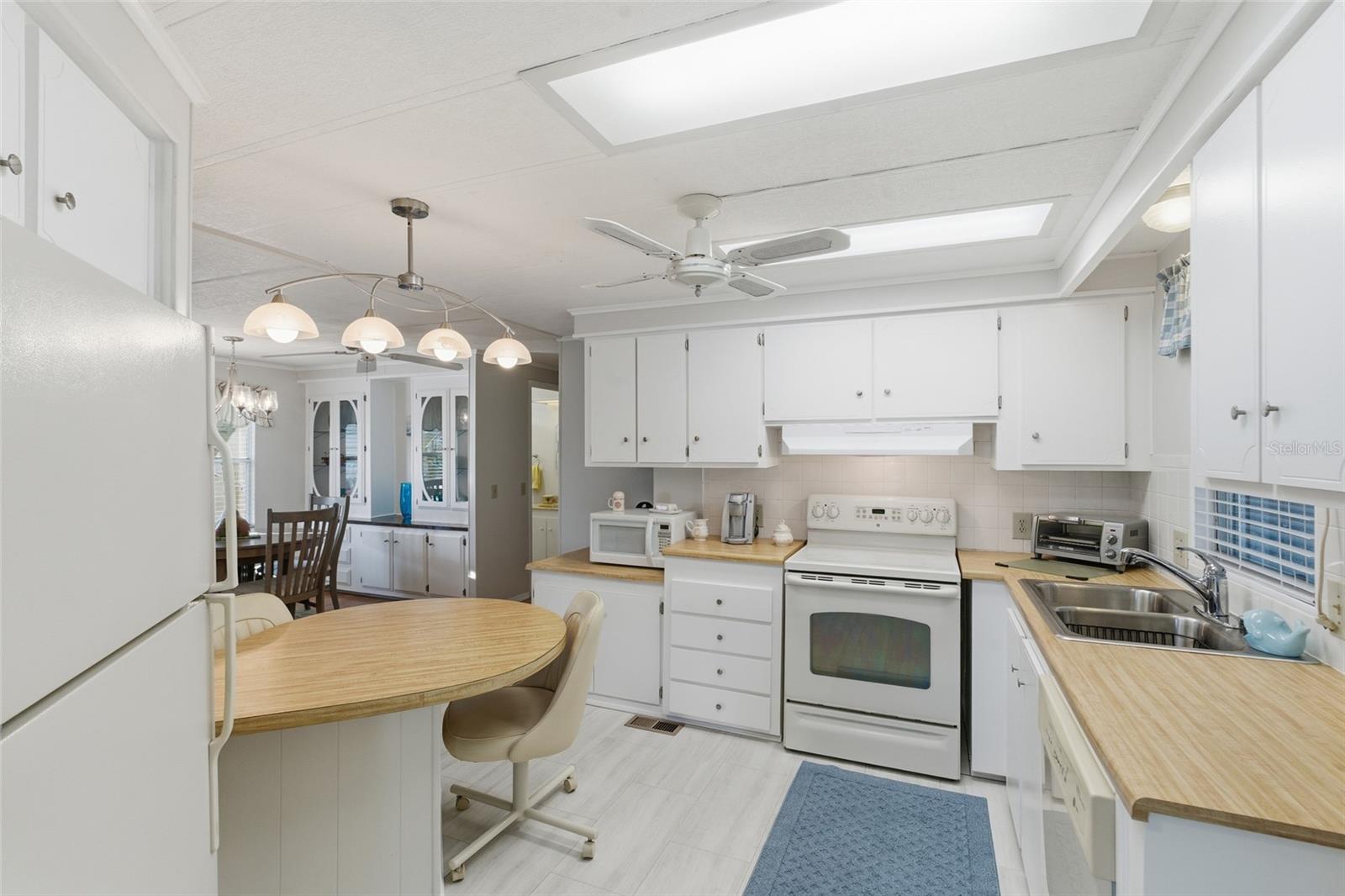 LAKE ARROWHEAD MOBILE VILLAGE PH 01 - Residential