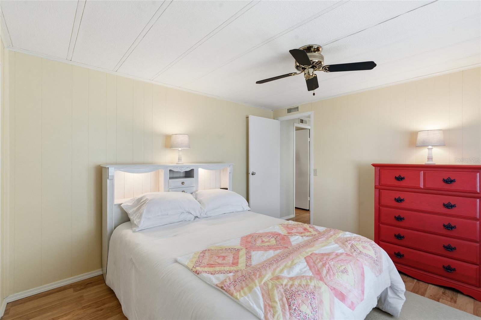 LAKE ARROWHEAD MOBILE VILLAGE PH 01 - Residential