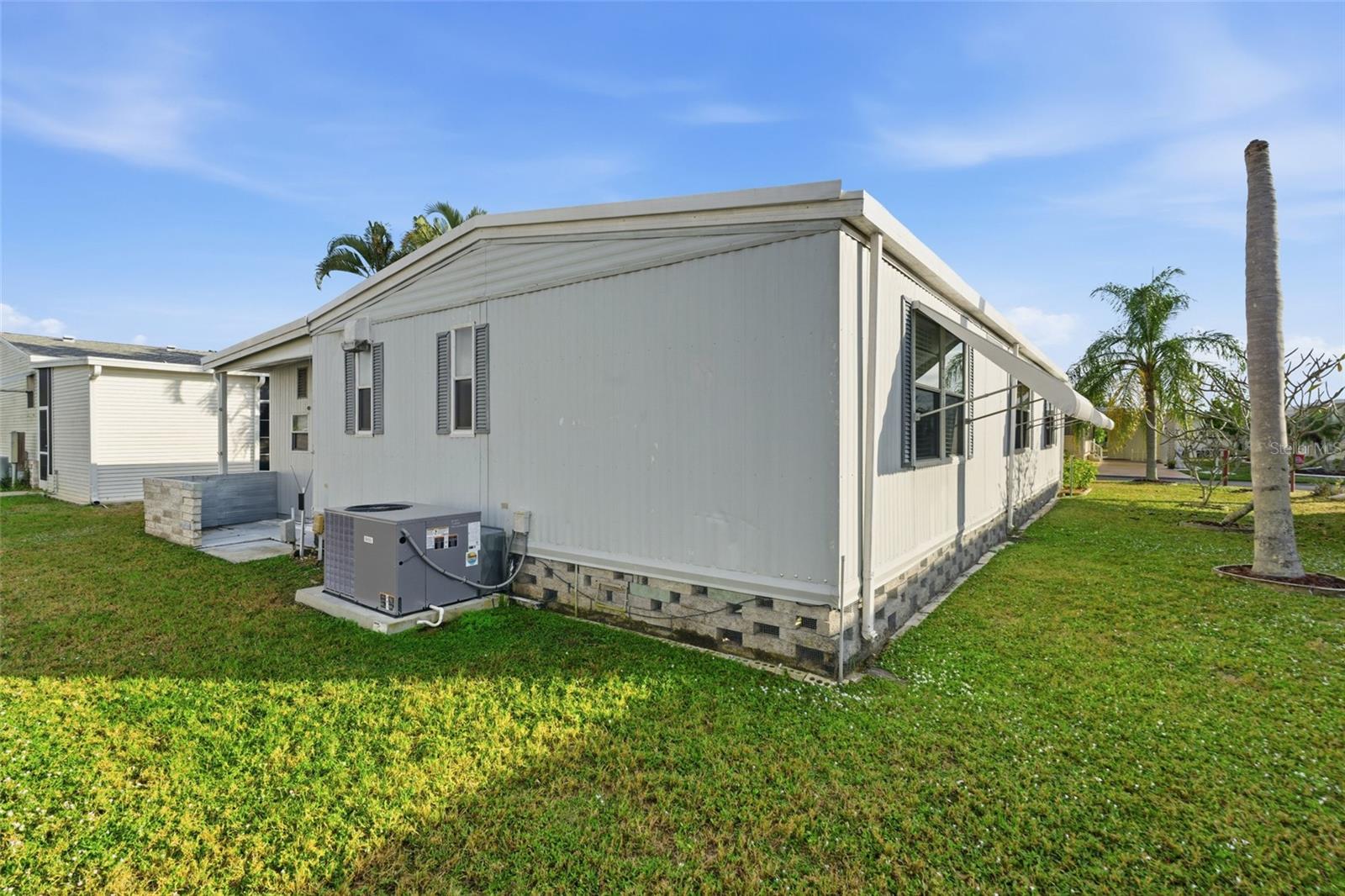 LAKE ARROWHEAD MOBILE VILLAGE PH 01 - Residential