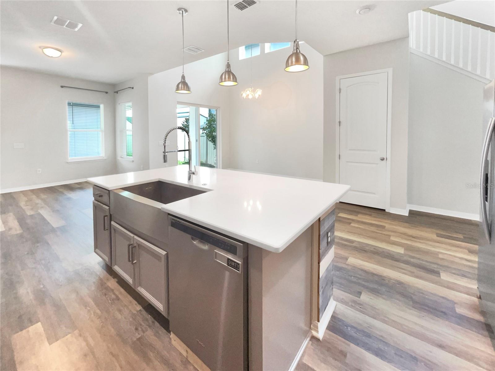 OAKLAND TRLS PH 2 - Residential