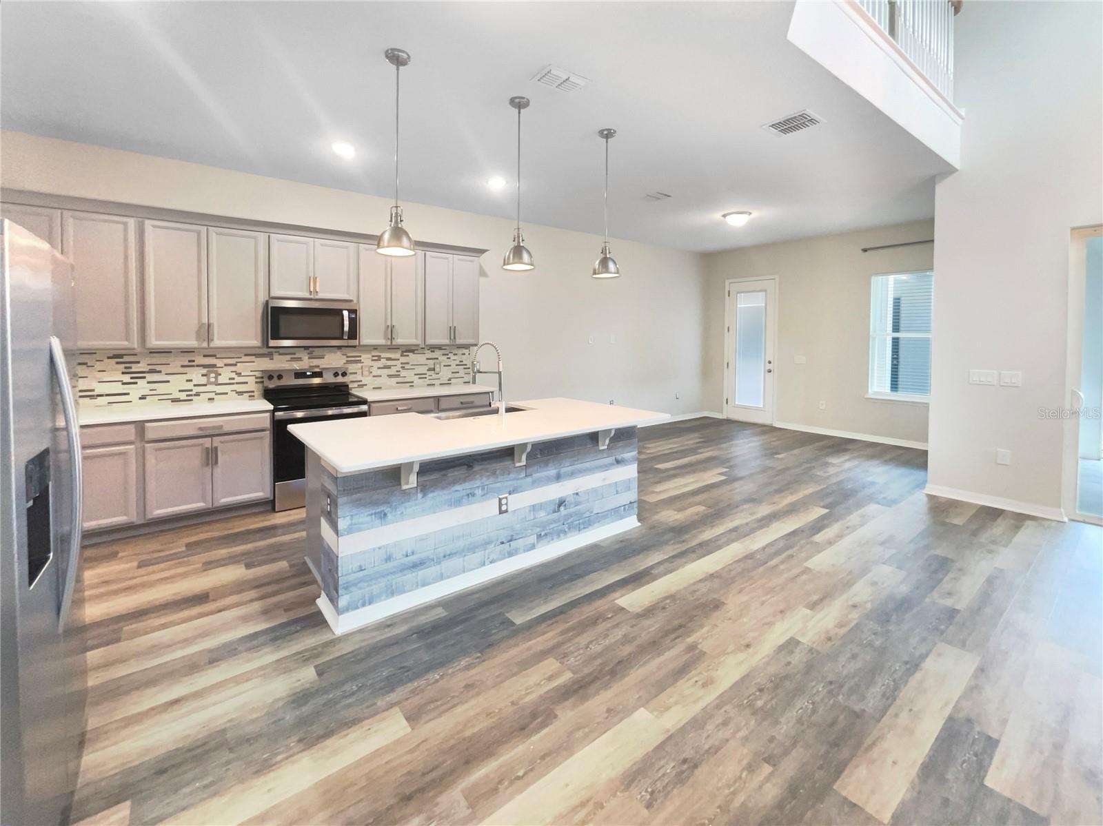 OAKLAND TRLS PH 2 - Residential