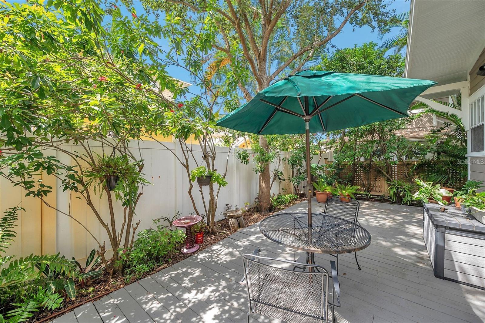 SNELL & HAMLETTS NORTH SHORE ADD - Residential Lease