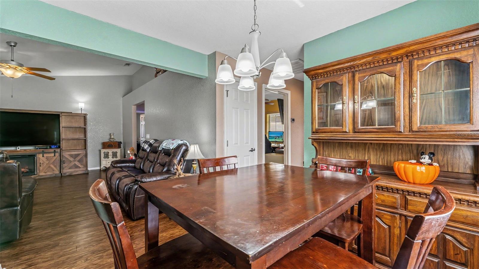 WINCHESTER ESTATES - Residential