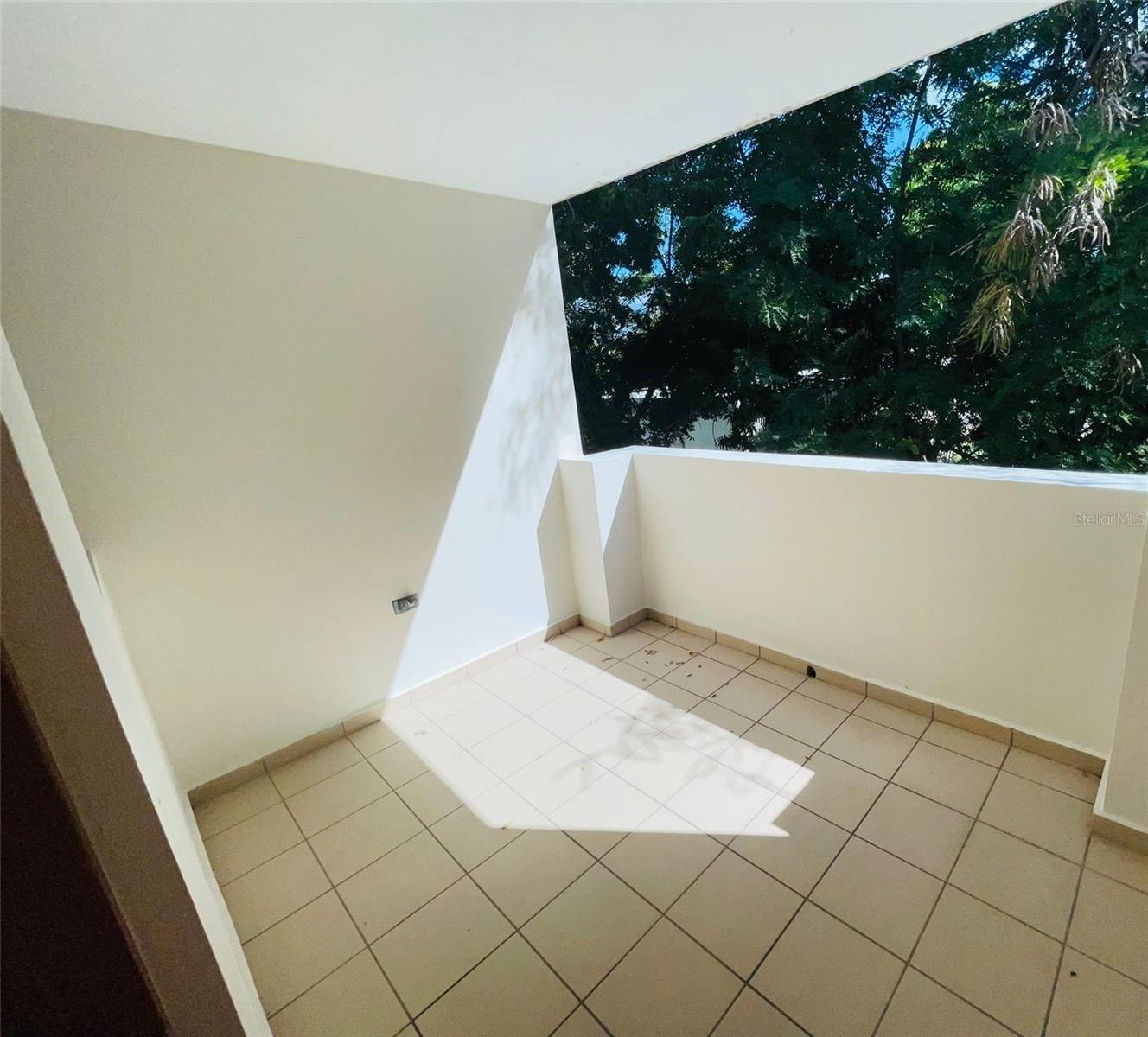 6108 CALLE TORRES CONDOMINIO ANTONSANTTI 301