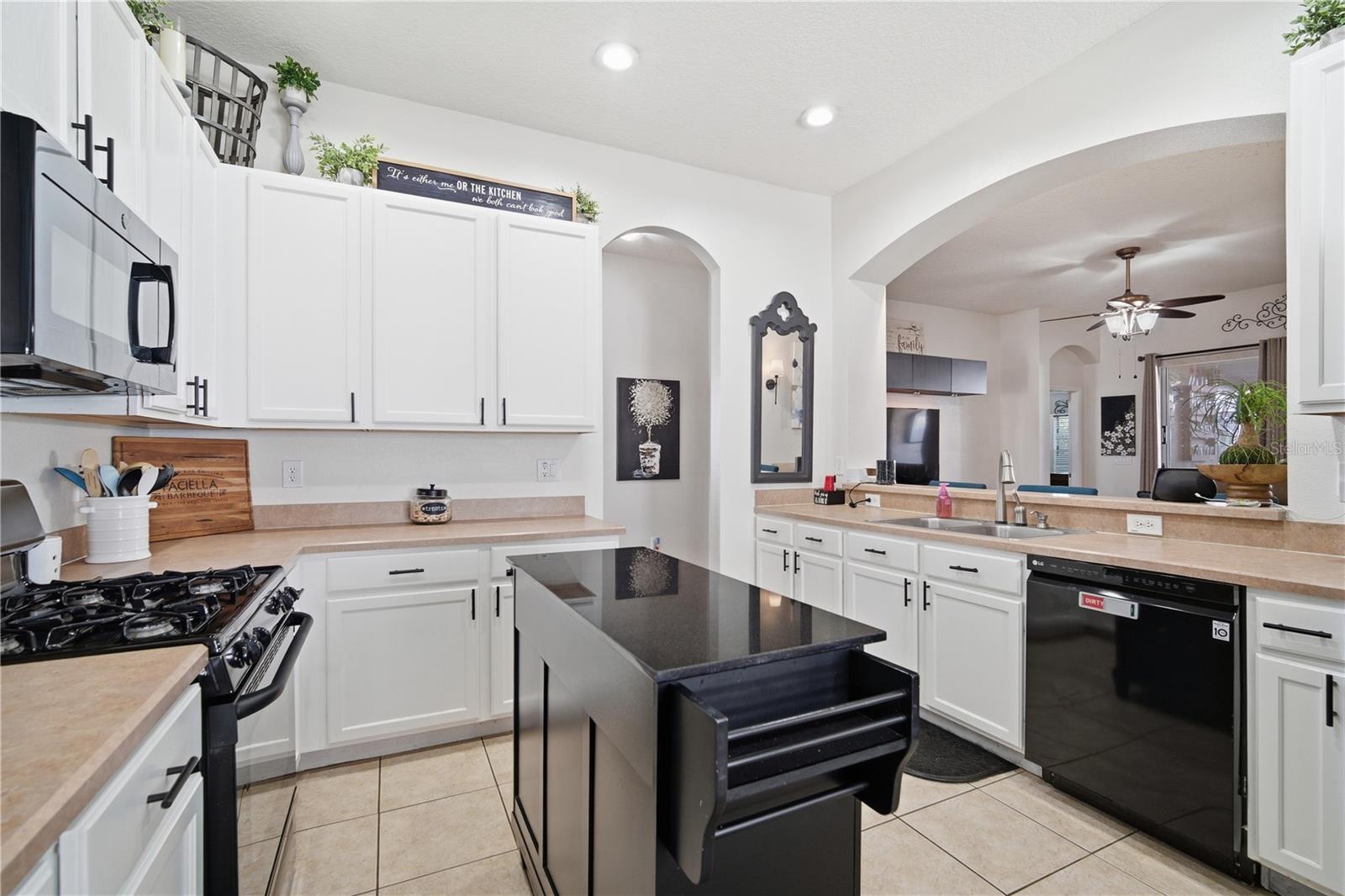 FISHHAWK RANCH PH 2 PRCL - Residential