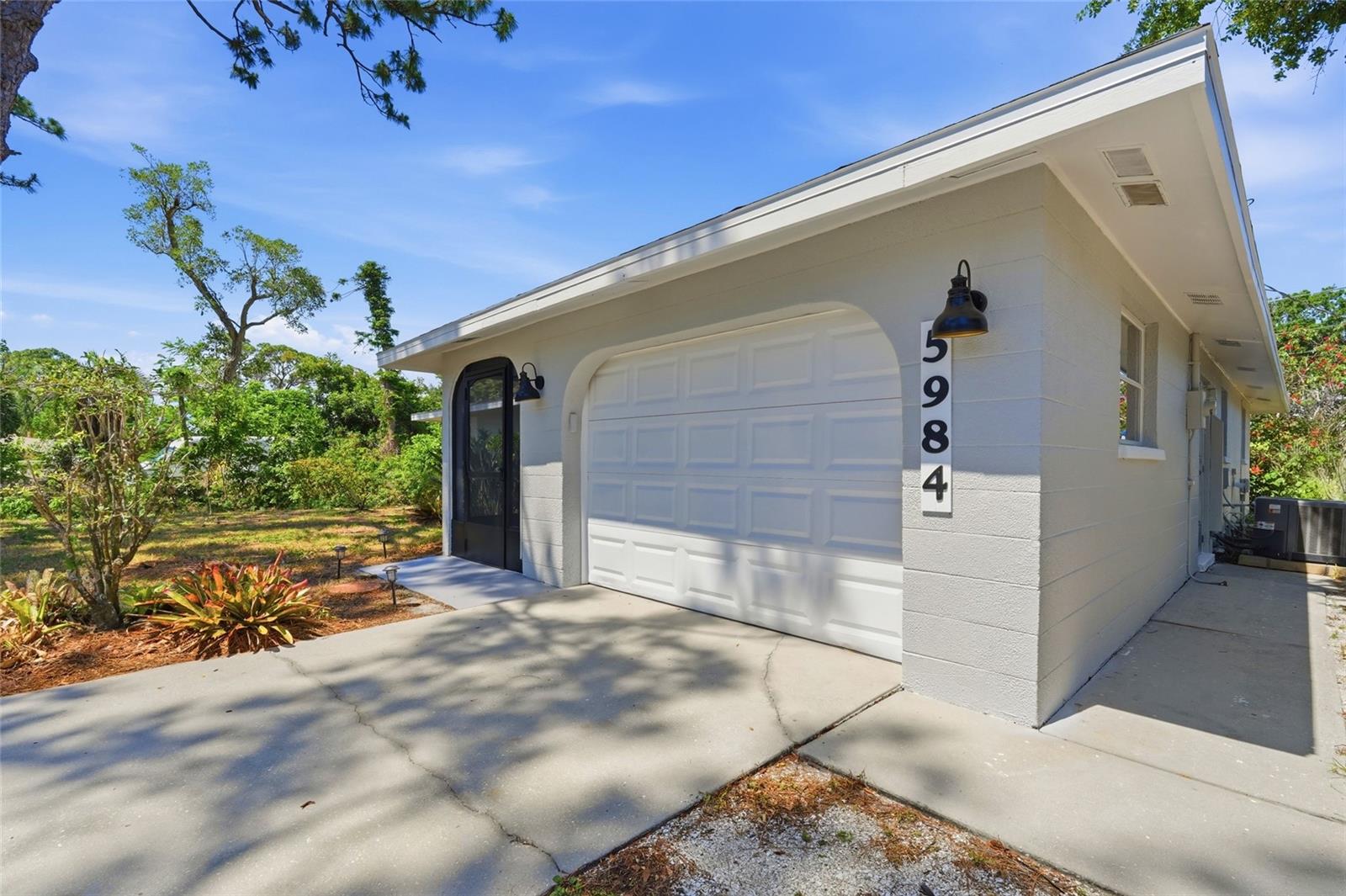 5984 DIANA ROAD